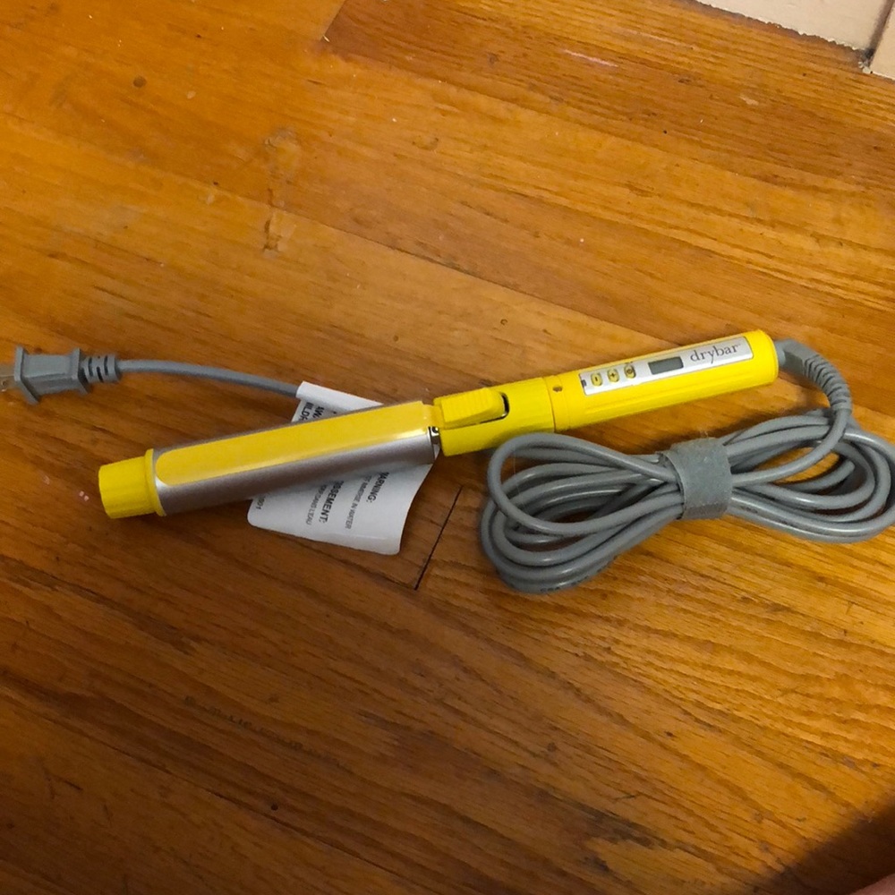 Drybar 3day bender 1.25 inch rotating curling iron